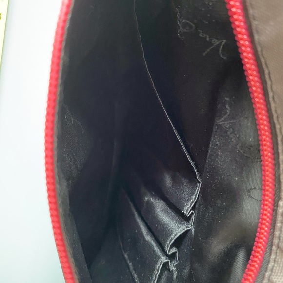 Vera Bradley crossbody bag. Great for travel! - Picture 12 of 13